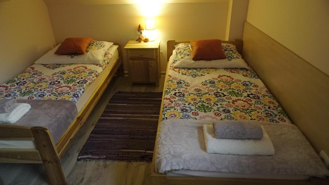 Miodowe Zacisze Holiday home *